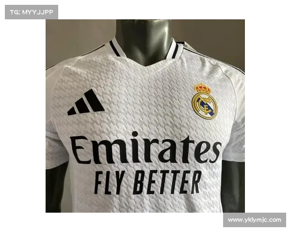 探究皇家马德里为何始终坚守纯白球衣传统背后的历史与精神力量